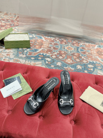 UA WOMEN'S HORSEBIT MID-HEEL SLIDE SANDAL Black