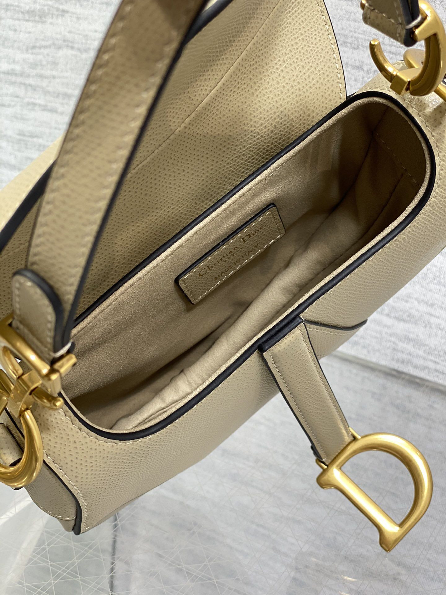 D*or saddle bag 25.5 x 20 x 6.5cm