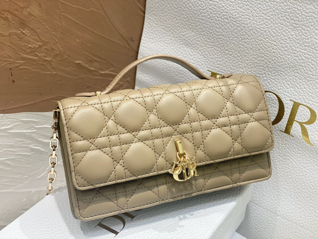 miss D*or mini handbag beige cannage woven pattern lambskin s0980onmj_m52u 21 x 11.5 x 4.5 cm