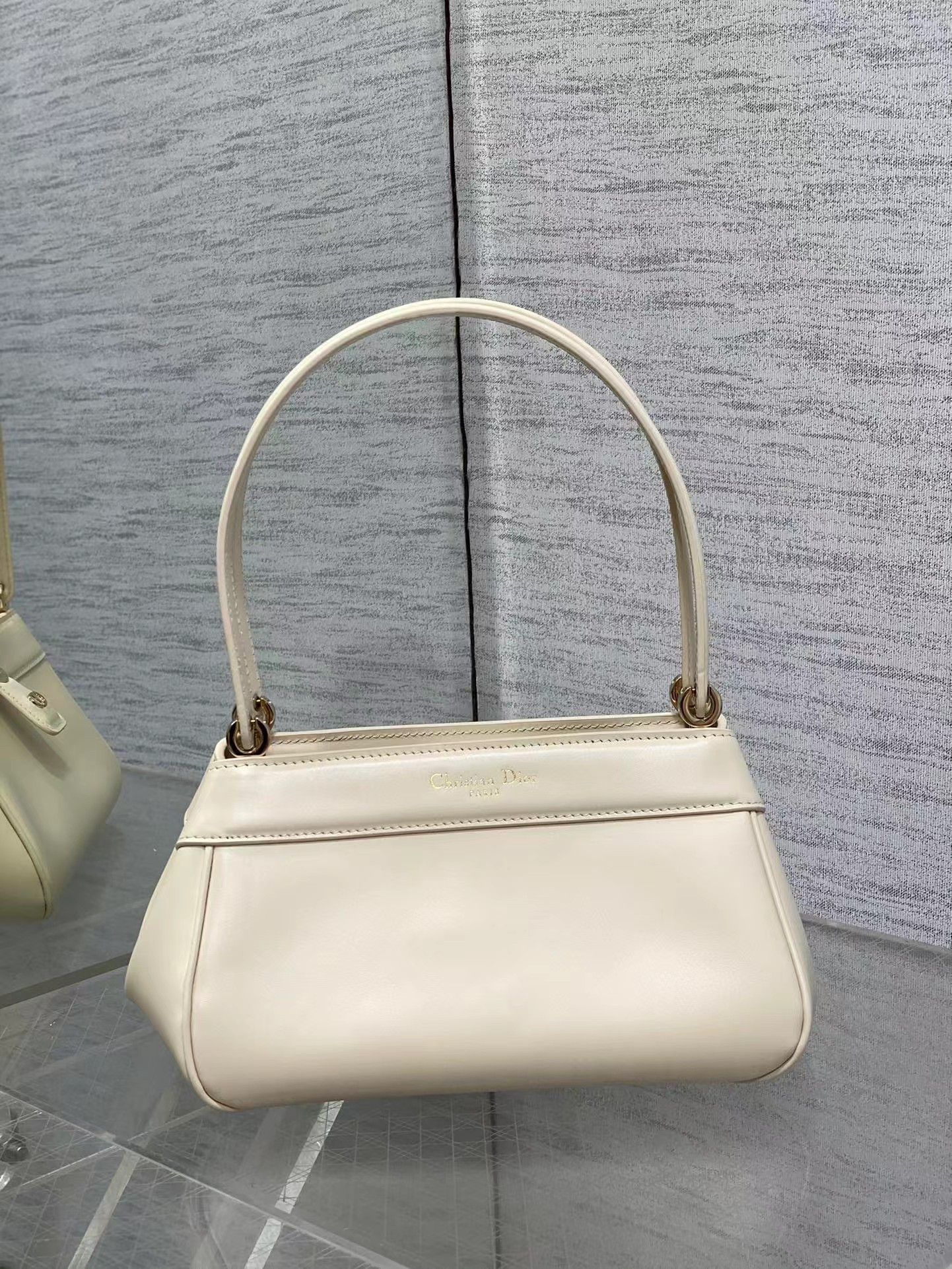 D*or medium key bag 27 x 16.5 x 13.5cm