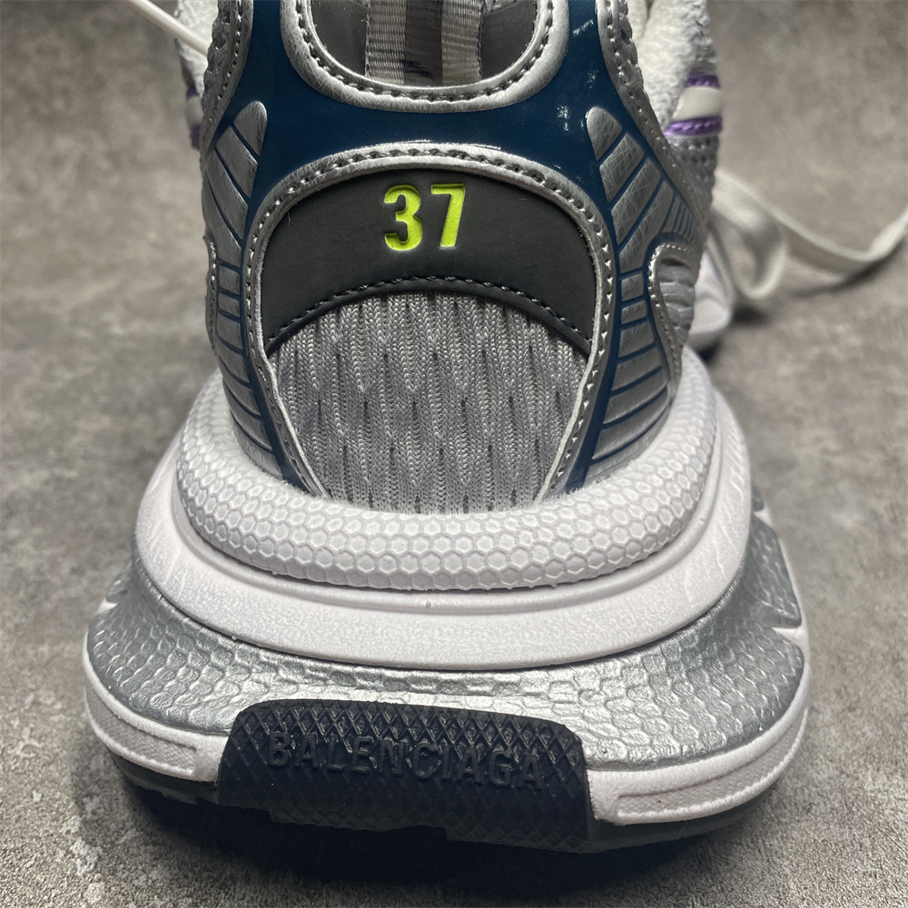 UA Balenciga 3XL Sneaker