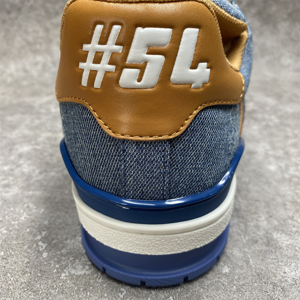 UA LV Trainer Sneaker