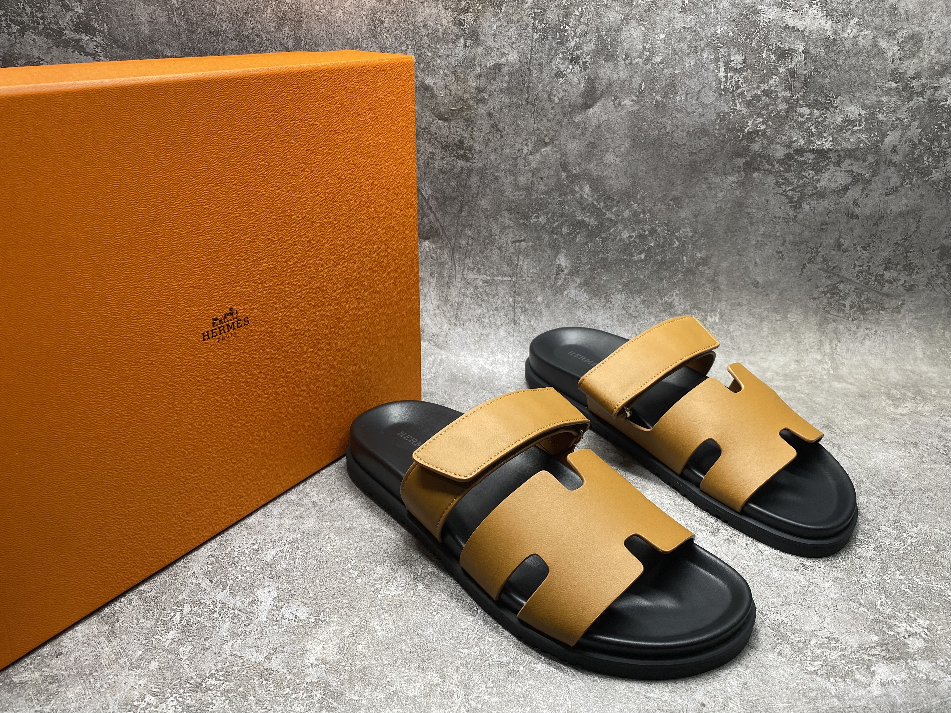 UA Hermès Chypre Sandal