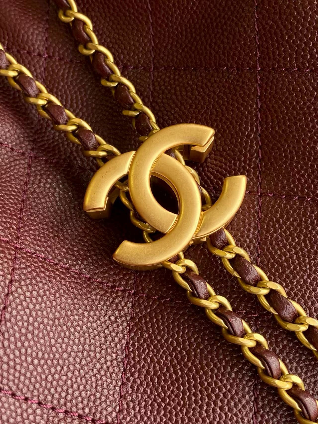 Ch*el 25c bucket bag 40x30x15cm