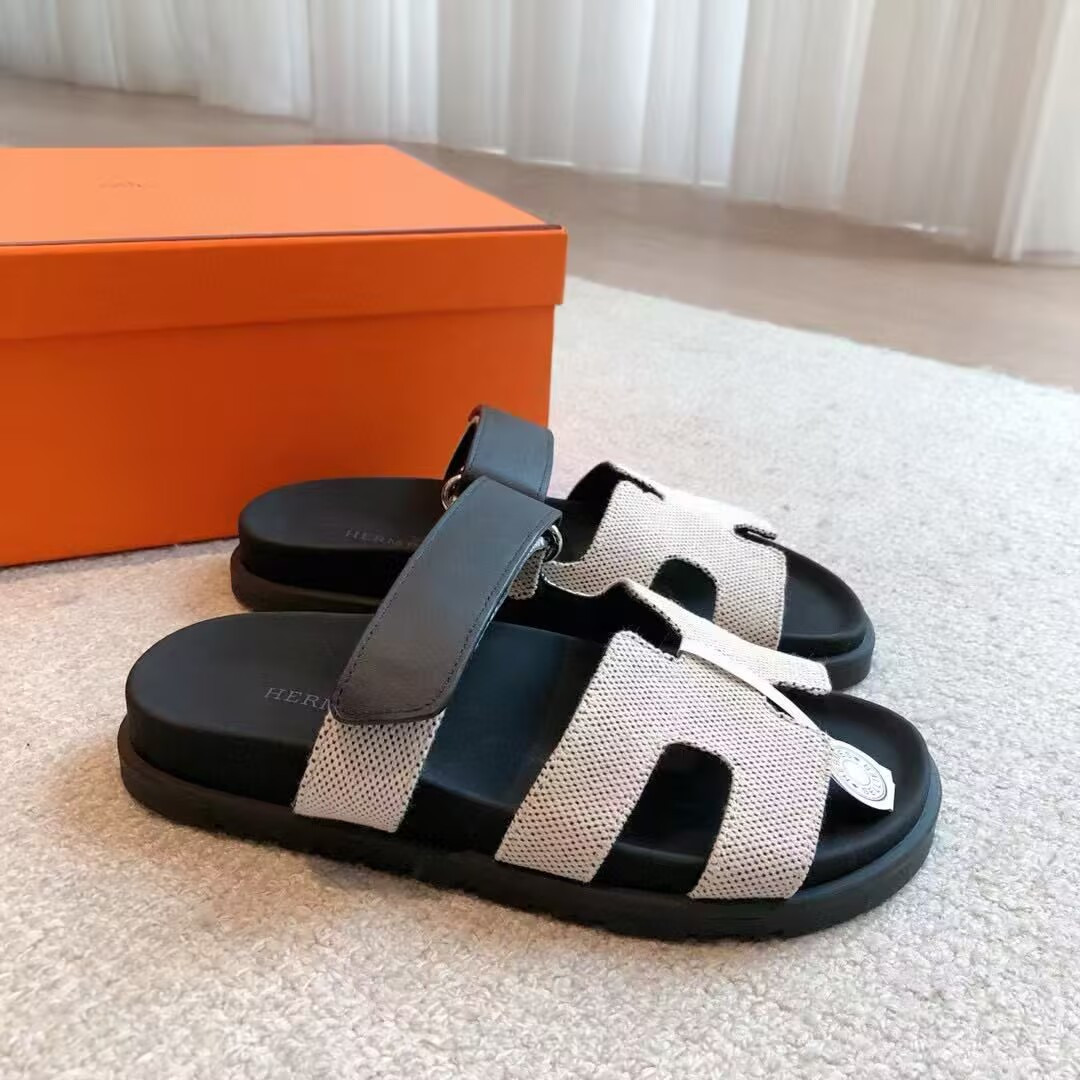 UA Hermès Chypre Sandal