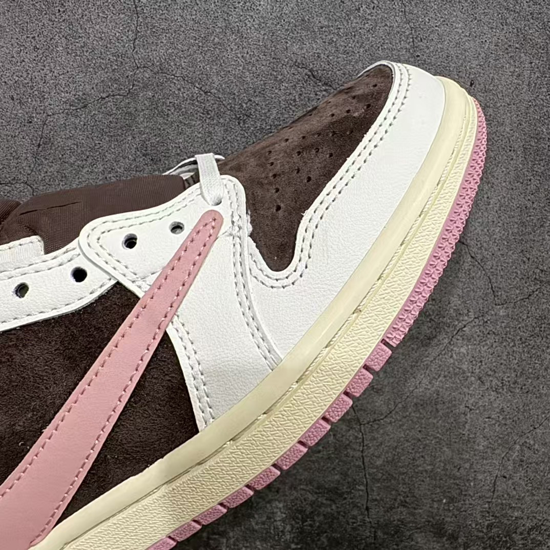 UA NIKE TRAVIS SCOTT X AIR JORDAN 1 LOW