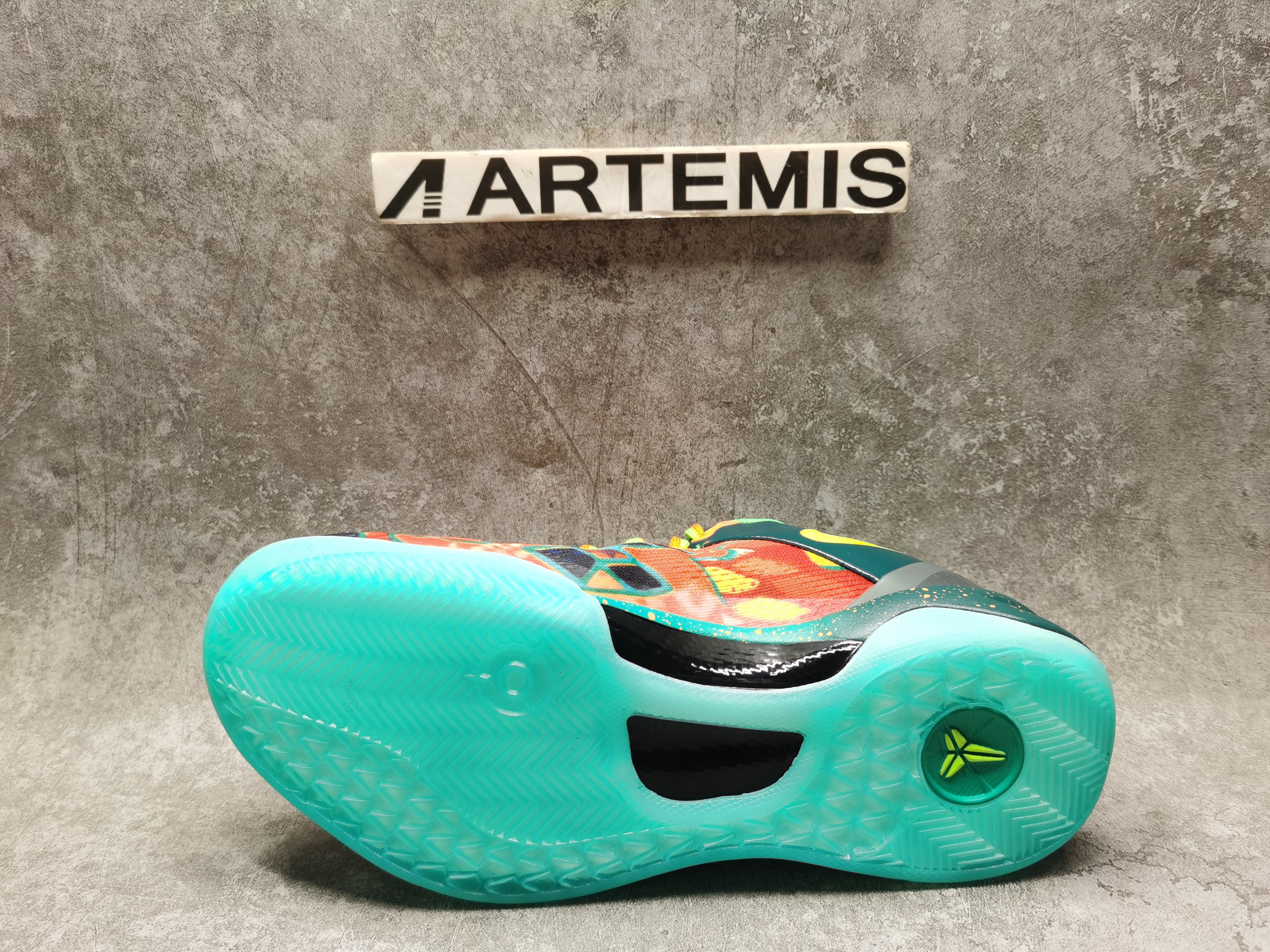 UA Nike Kobe 8 Protro