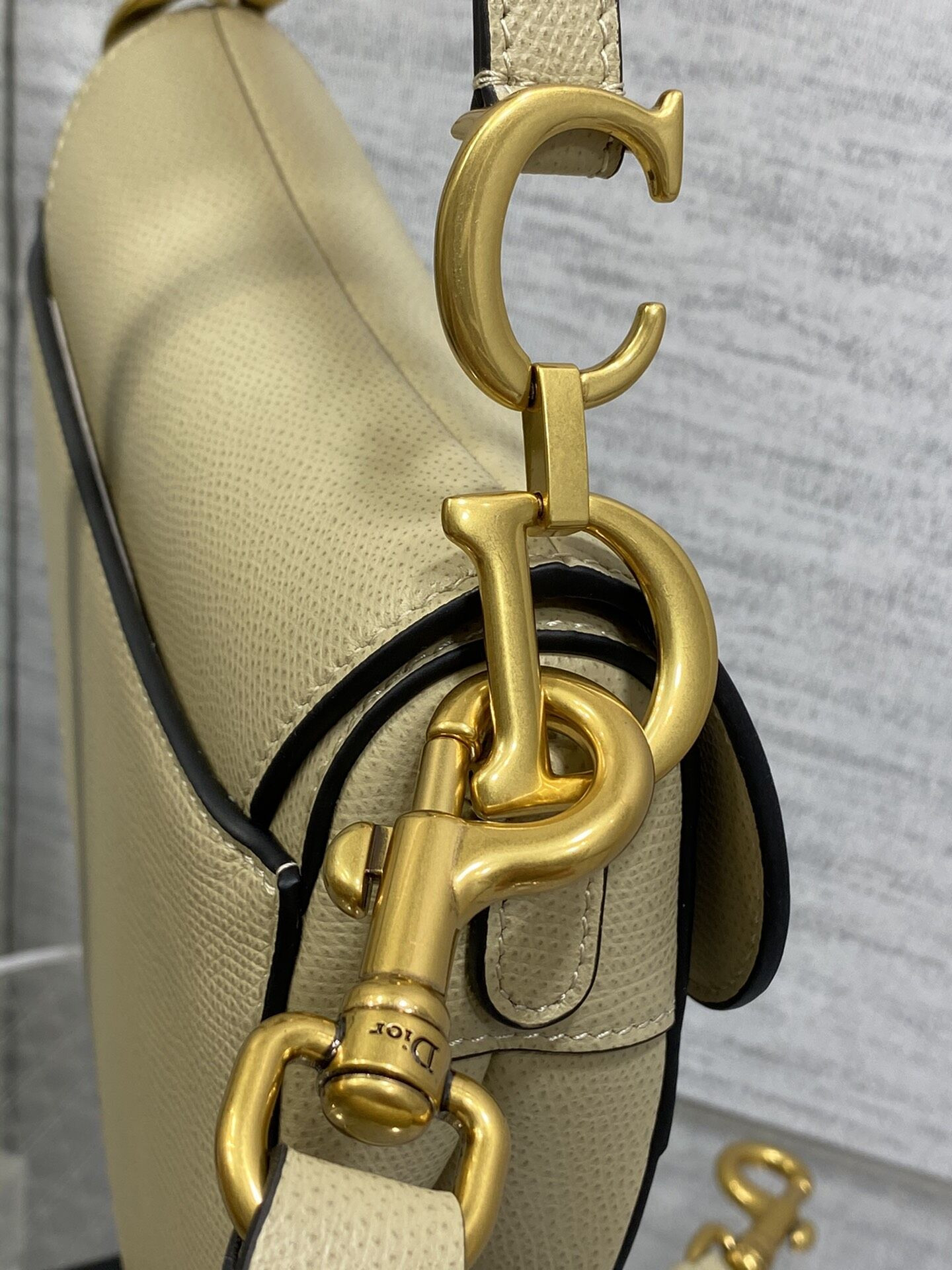 D*or saddle bag 25.5 x 20 x 6.5cm