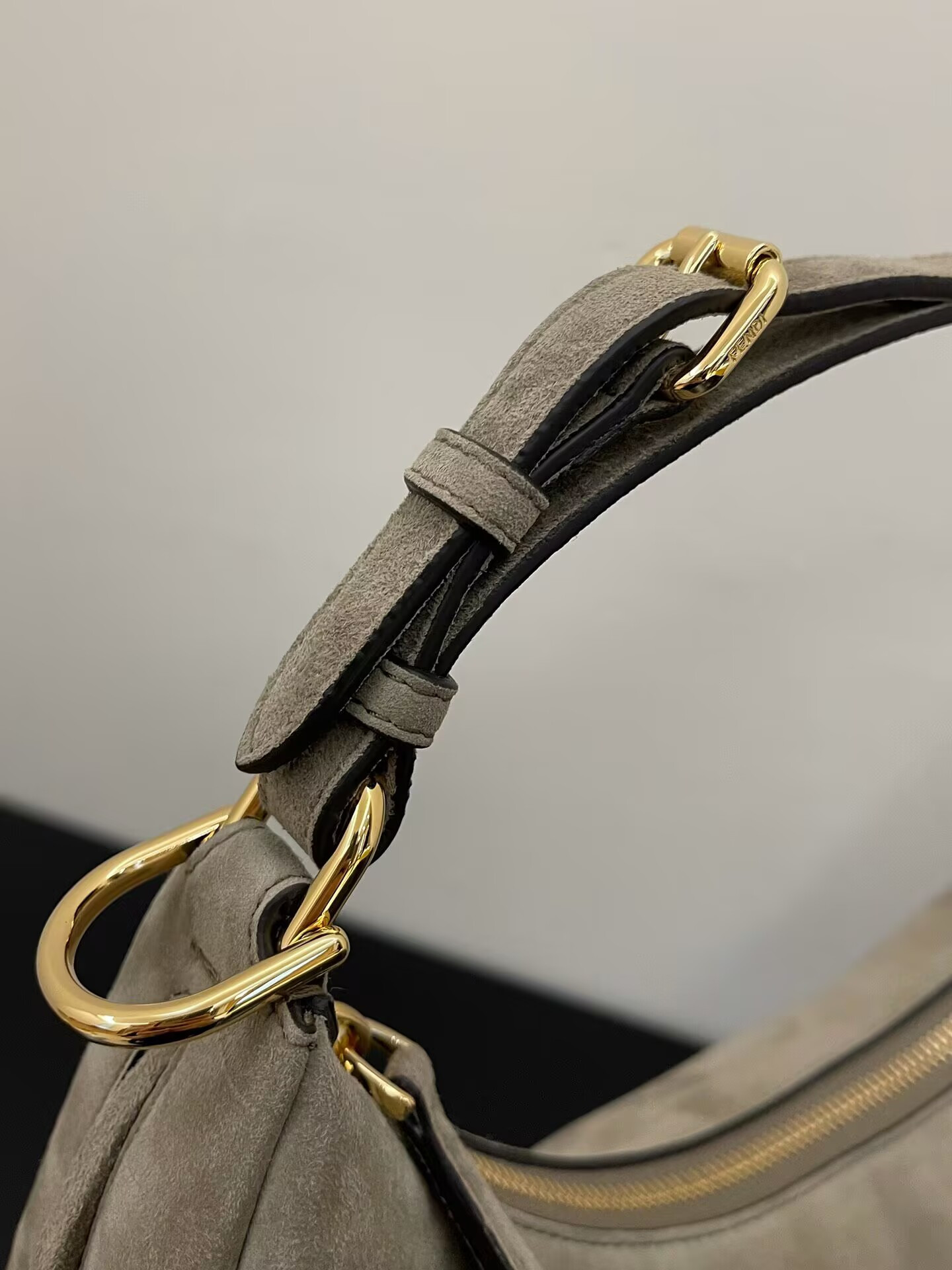 F**di graphy icon 29x24.5x10cm