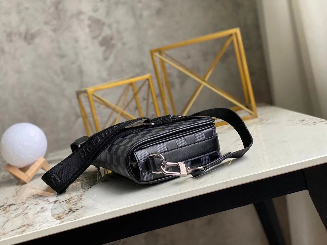 LV STUDIO MESSENGER N50007
