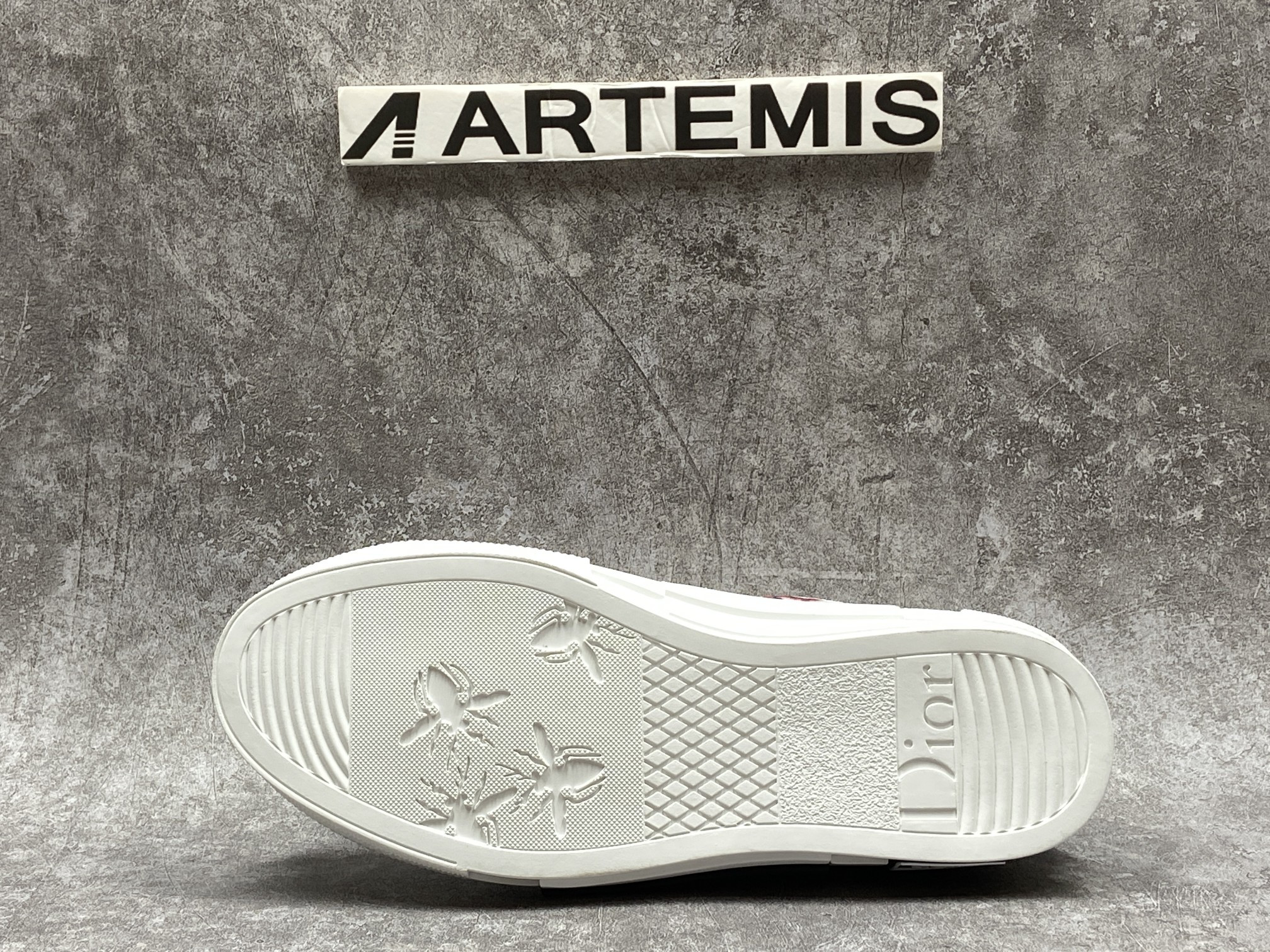 D*or b23 low top red blue oblique