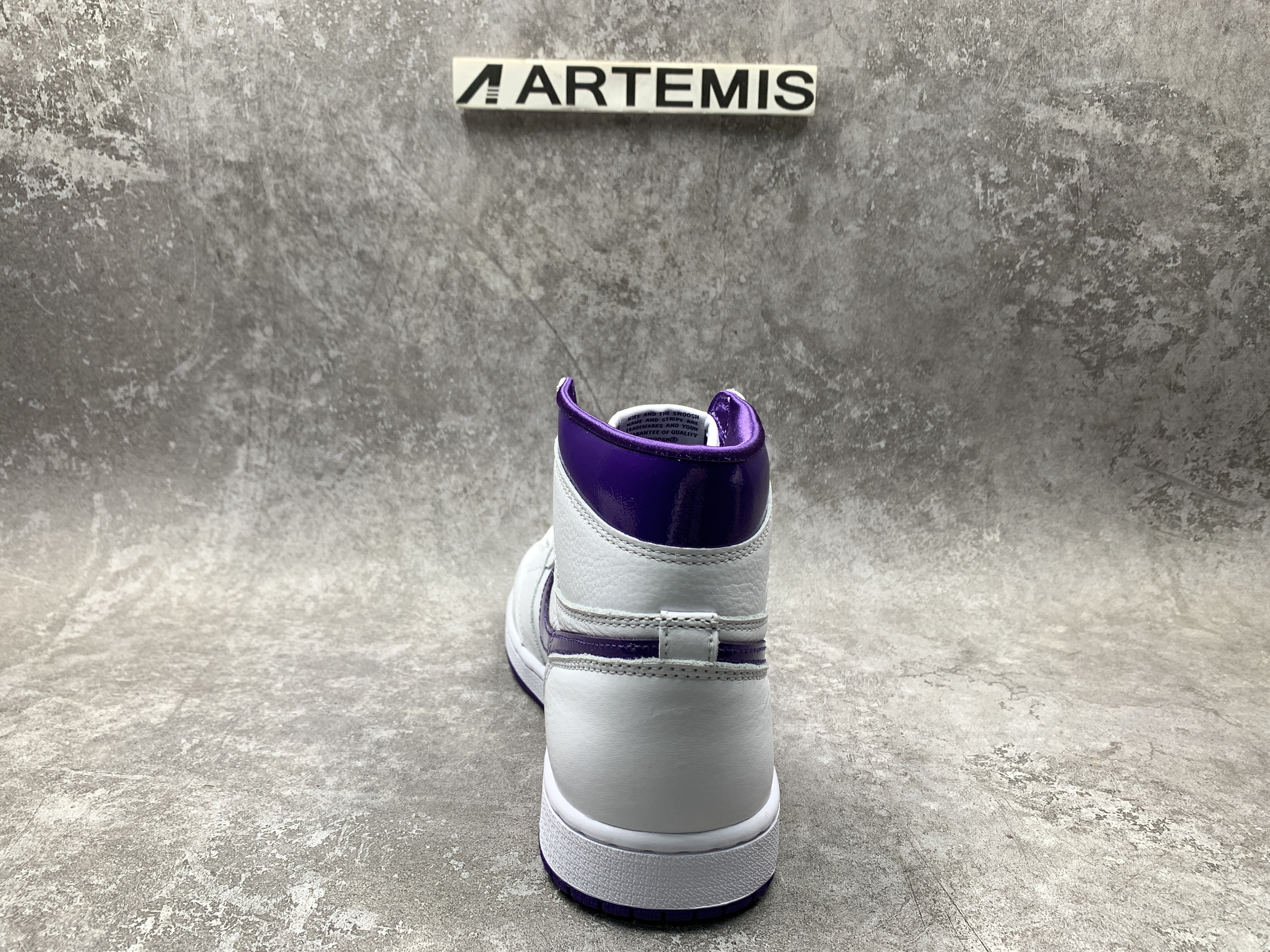 Air Jordan 1 Retro High White/Court Purple