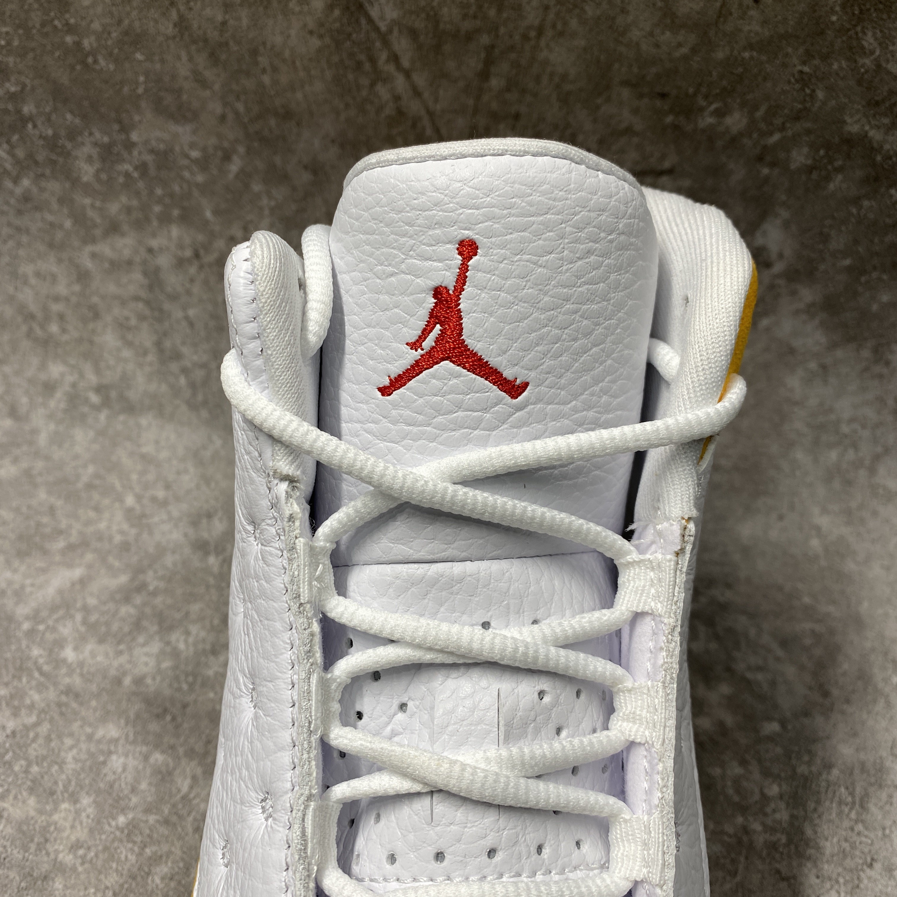 Air Jordan 13 Del Sol