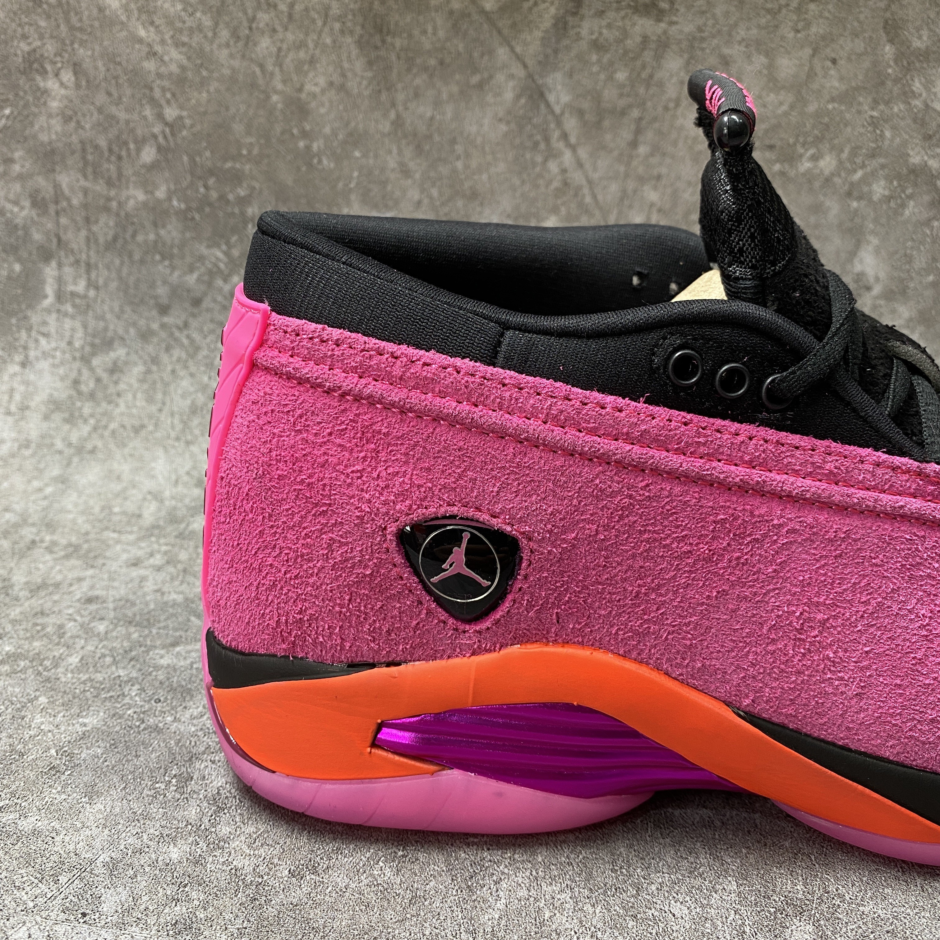 Air Jordan 14 Retro Low Shocking Pink