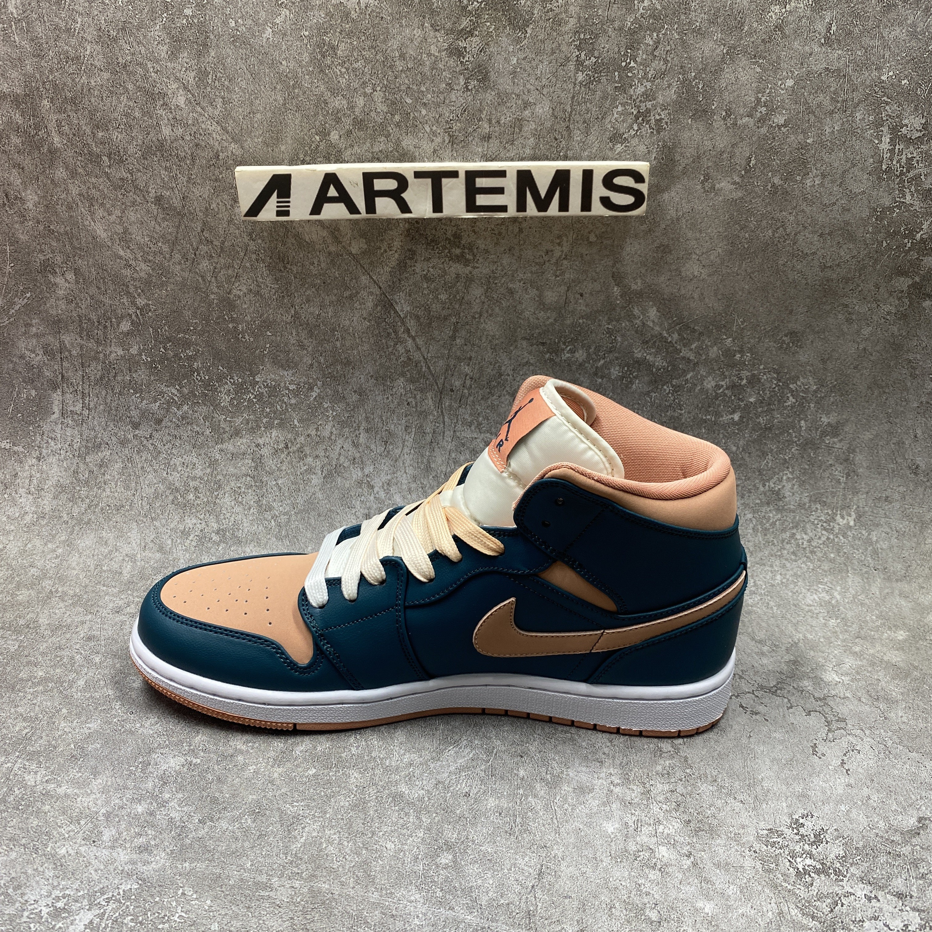 Air Jordan 1 Mid Dark Teal Green