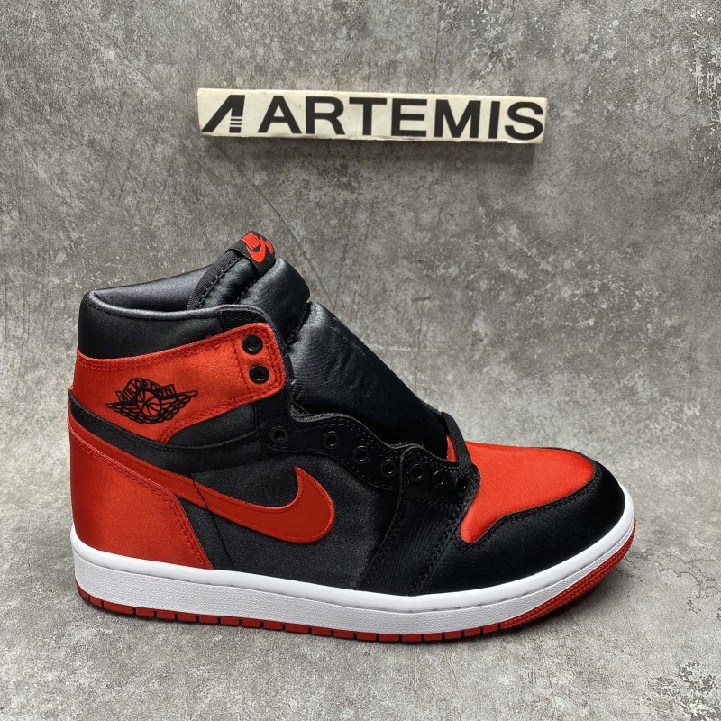 Air Jordan 1 High OG WMNS Satin Bred