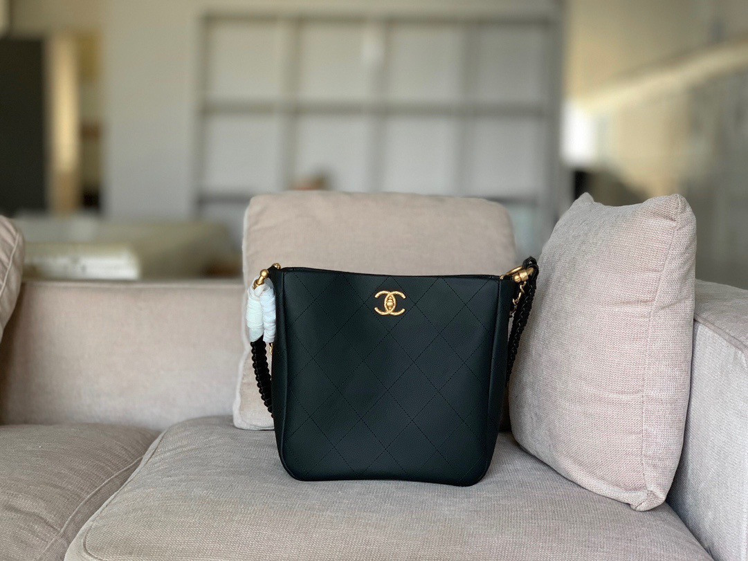 Ch*el 23a hippy hobo bag