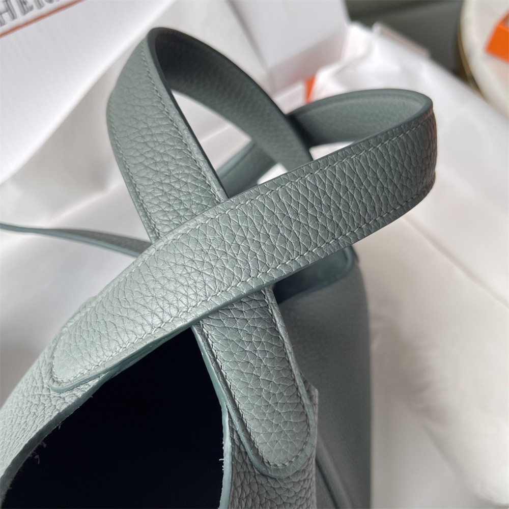 Hermès Picotin 18cm almond green without original box