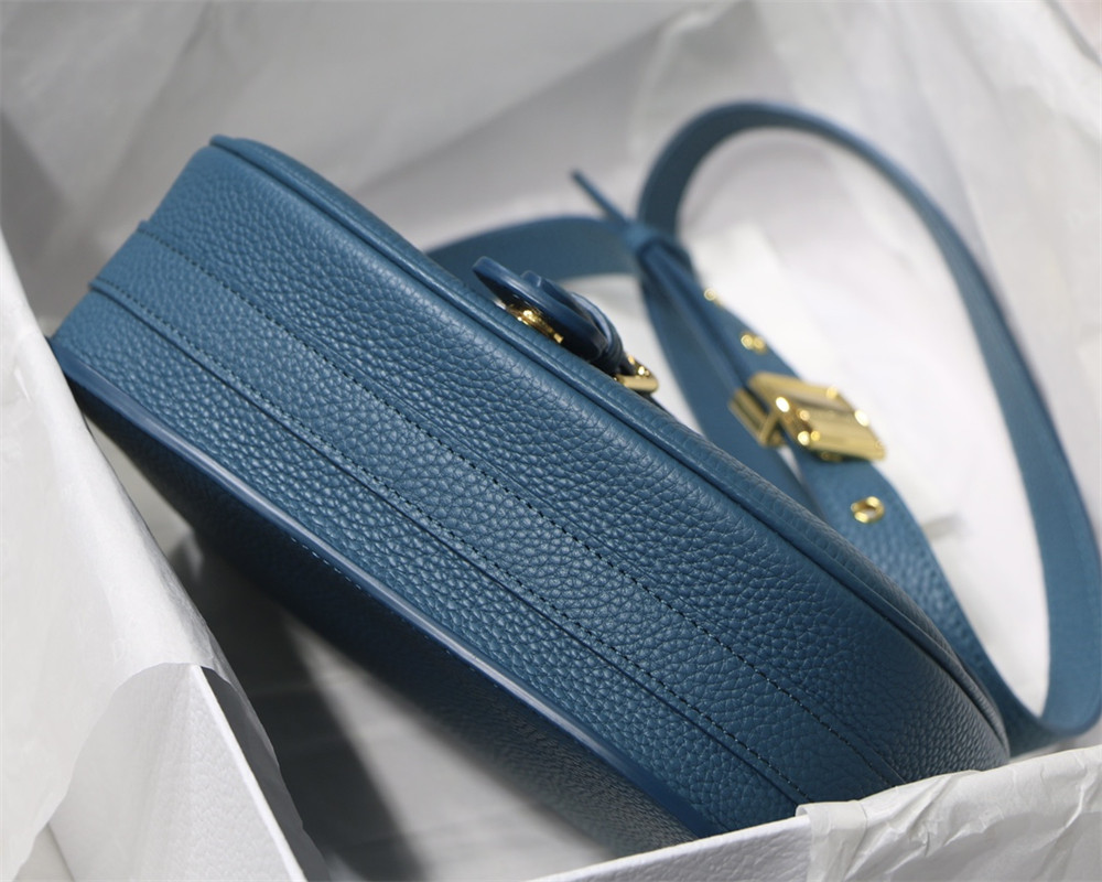 medium D*or bobby bag blue grained calfskin