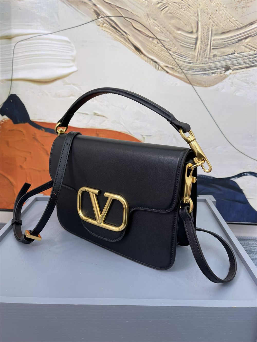 VALENTINO GARAVANI LOCÒ CALFSKIN SHOULDER SMALL BAG BLACK 22 x 16  x 7 cm