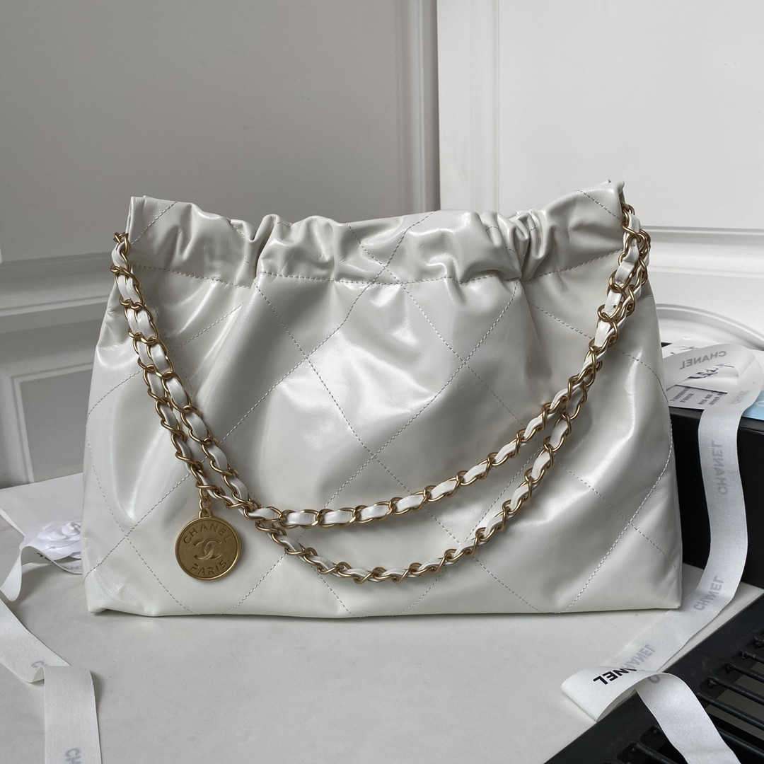 Ch*el 22 handbag shiny calfskin white 30×45×8cm