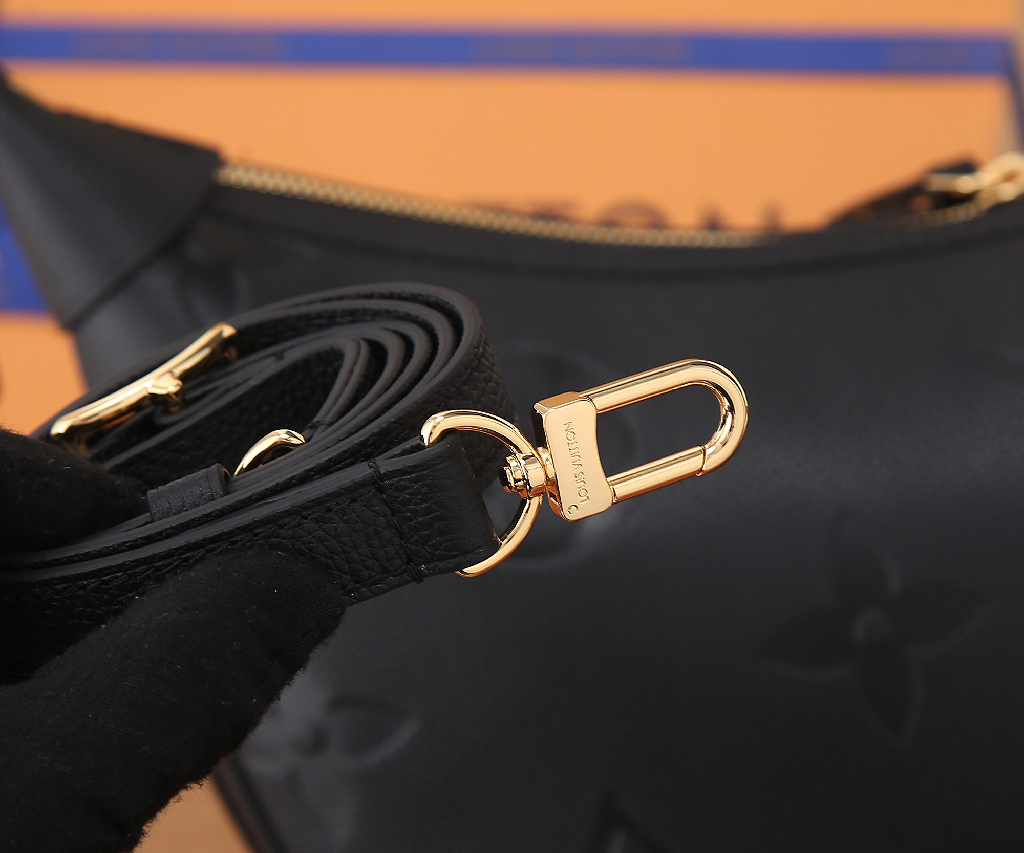 LV Loop Hobo M46725 15 x 10.2 x 3.9 inches