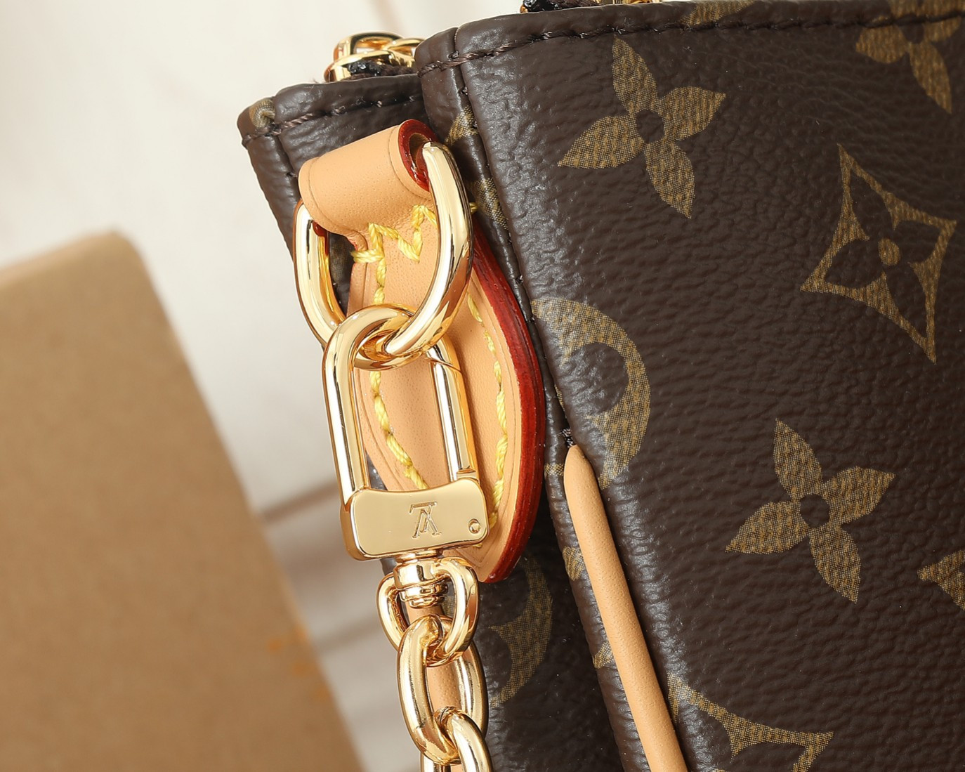 LV Liv Pochette M83008 9.6 x 5.3 x 2.6 inches