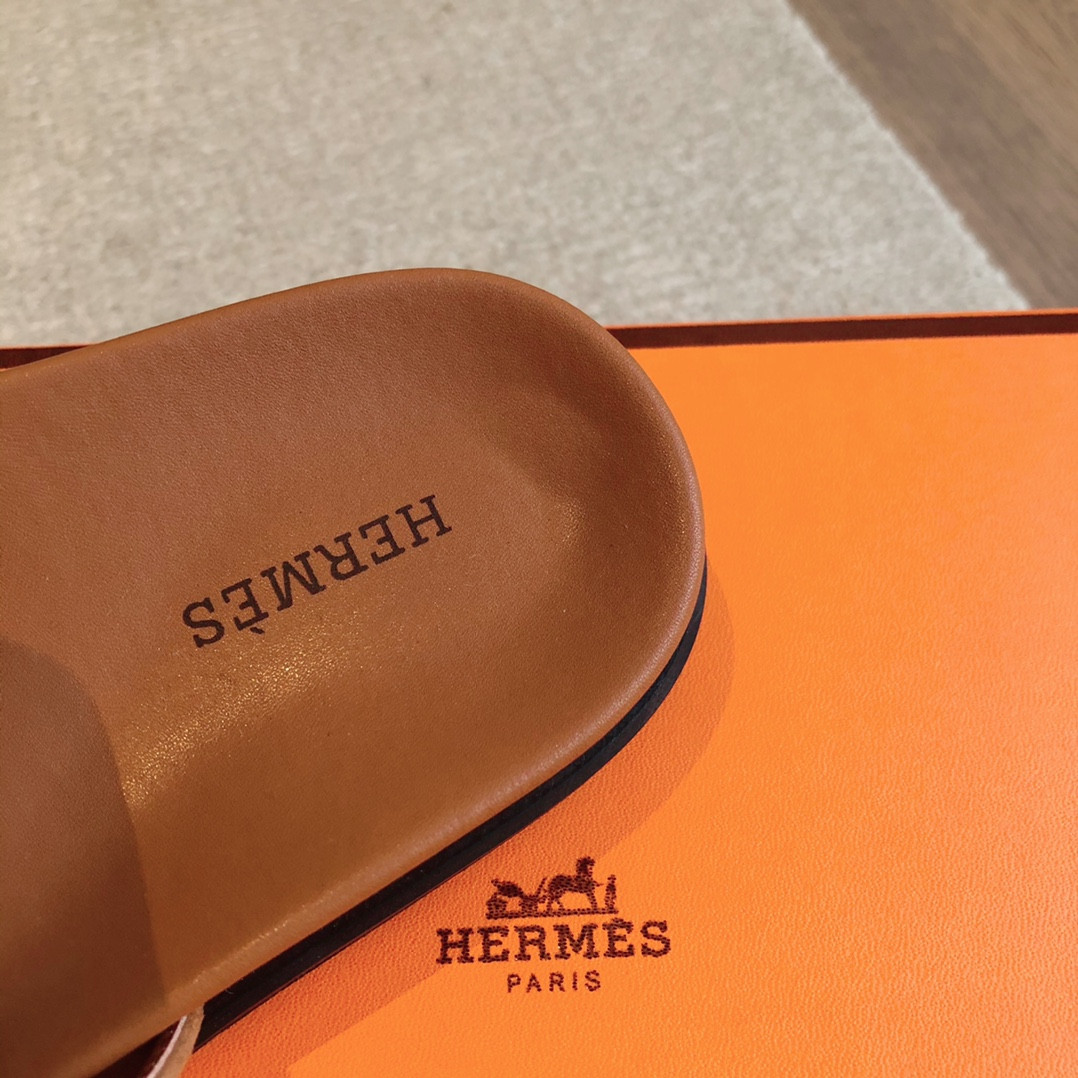 UA Hermès Empire Sandal