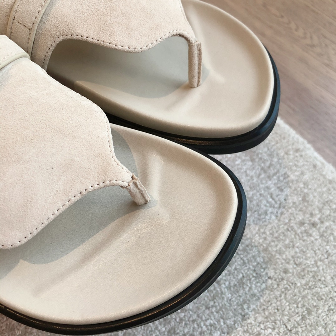 UA Hermès Empire Sandal