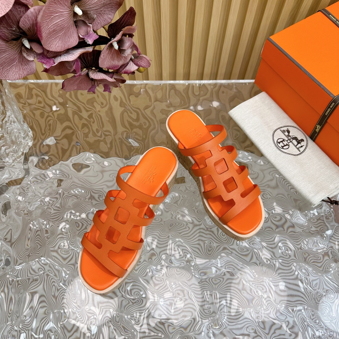 UA Hermès Isabella 30 sandal