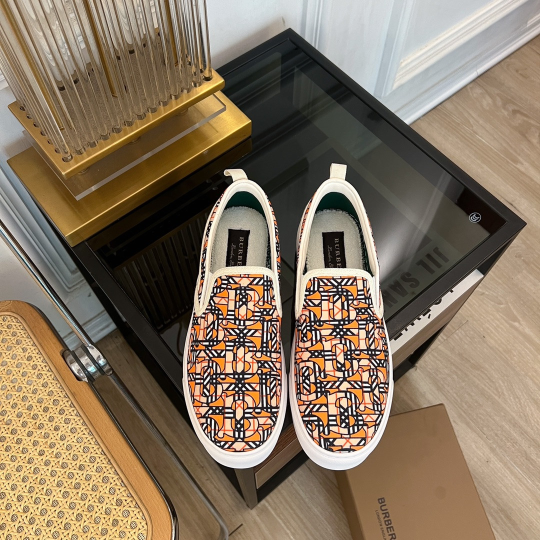 ua B**rry slip on sneakers