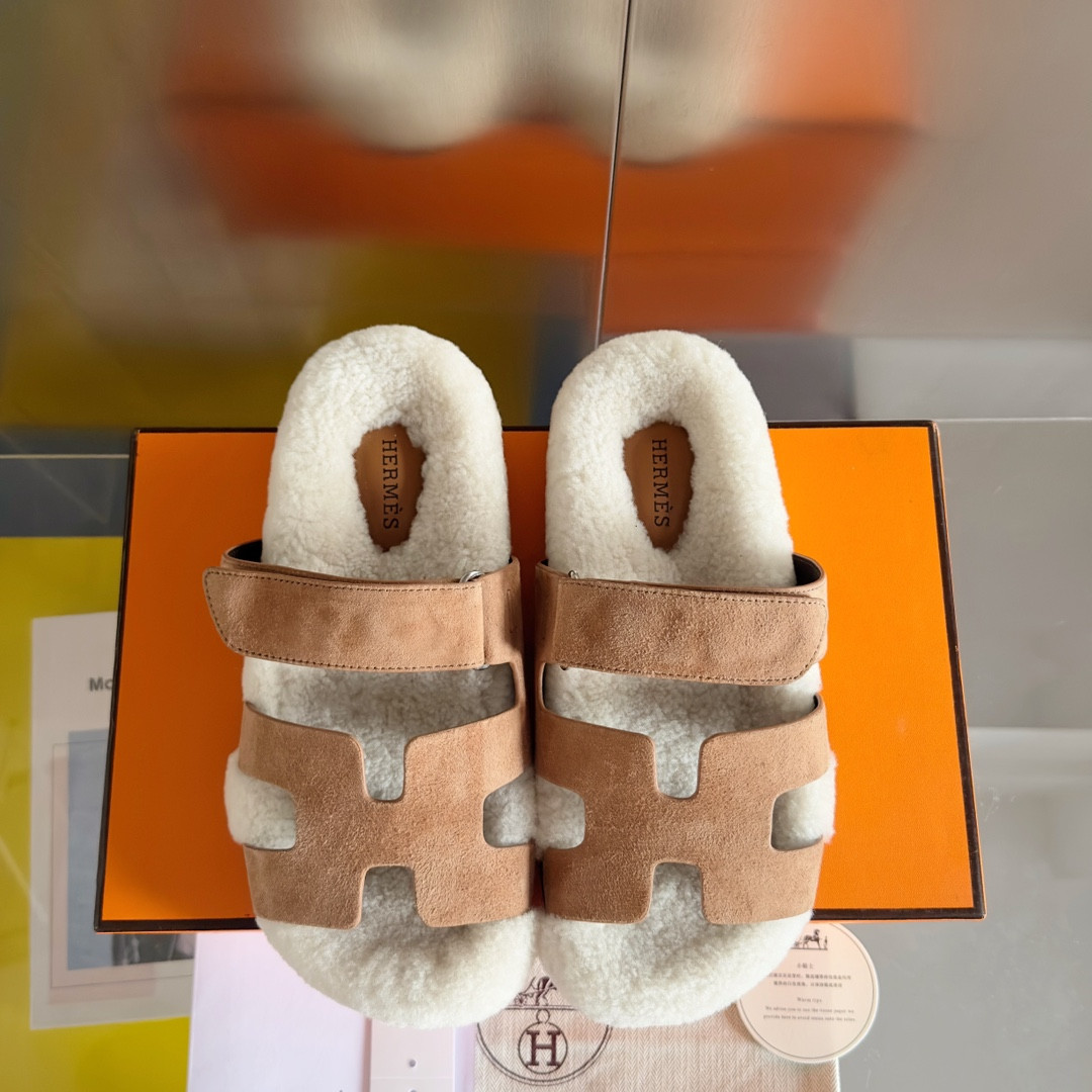 UA Hermès Chypre sandal