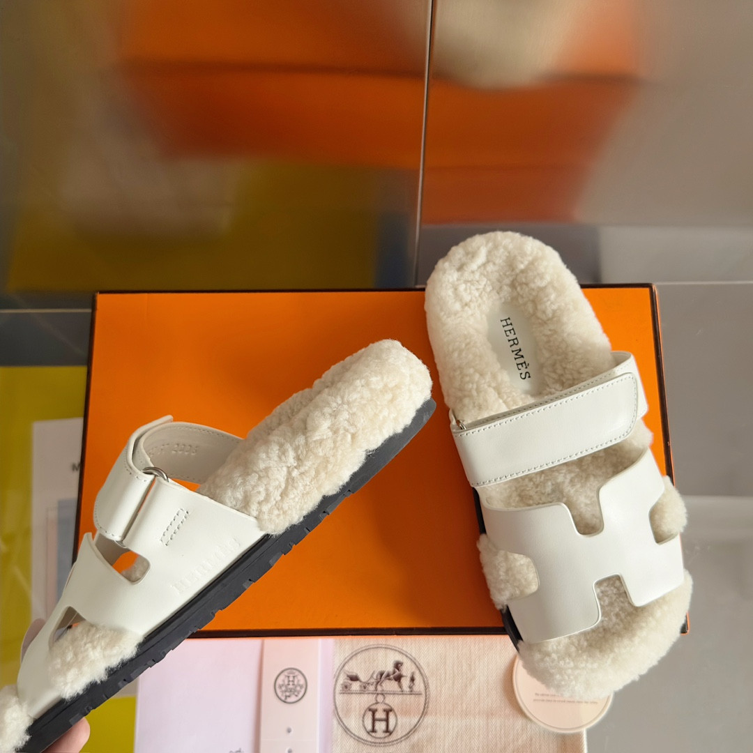 UA Hermès Chypre sandal