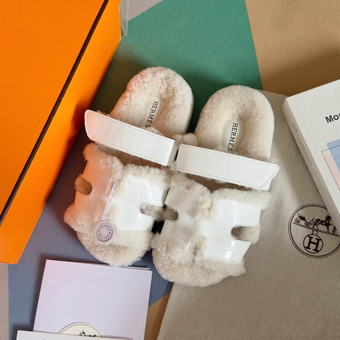 UA Hermès Chypre sandal