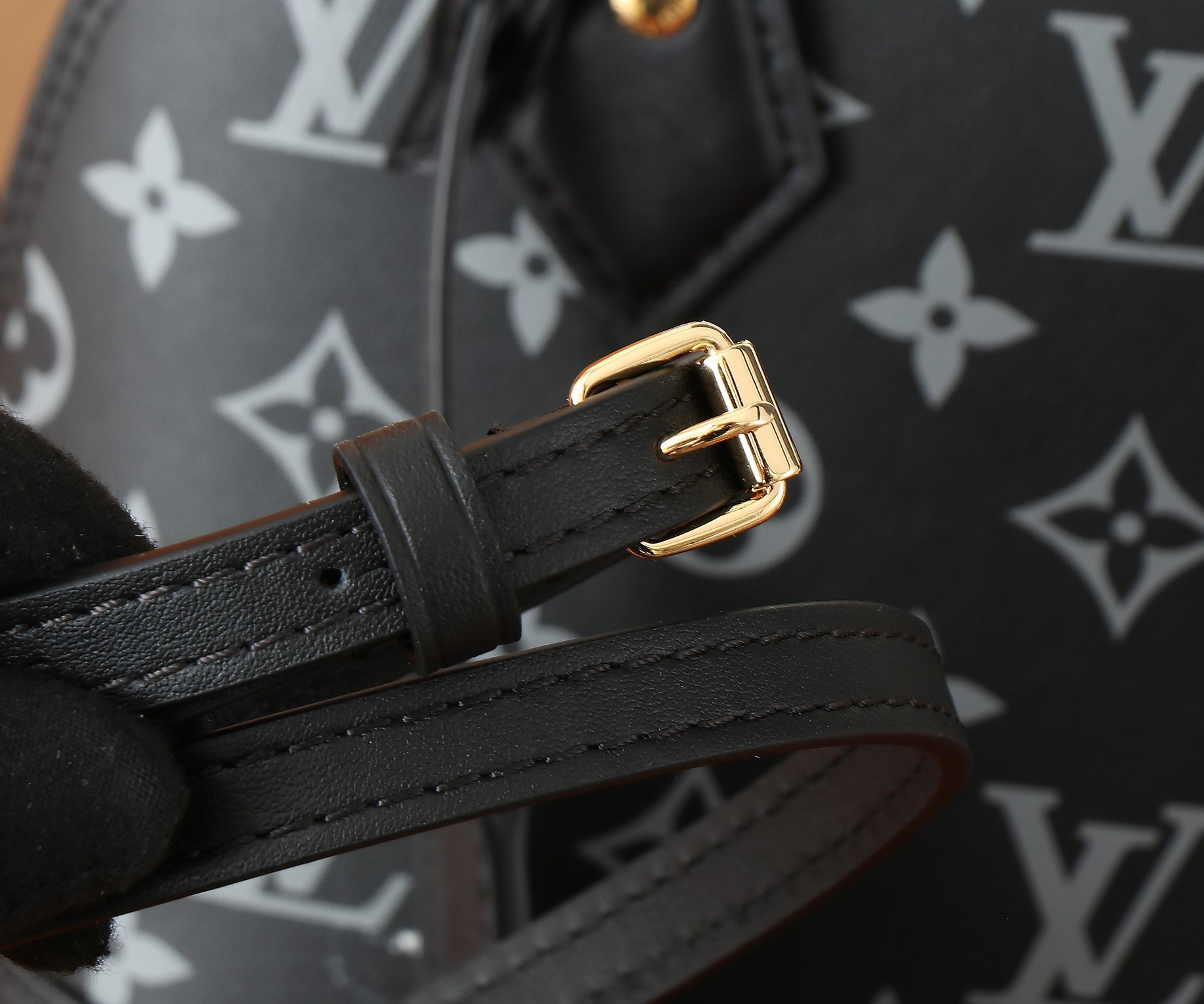 LV Monogram Ink Alma BB M12289 23.5x17.5x11.5CM