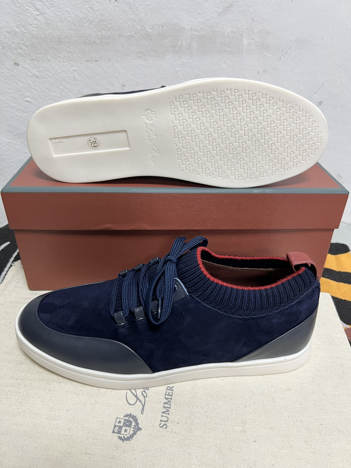 ua L**o p*ana soho walk sneaker