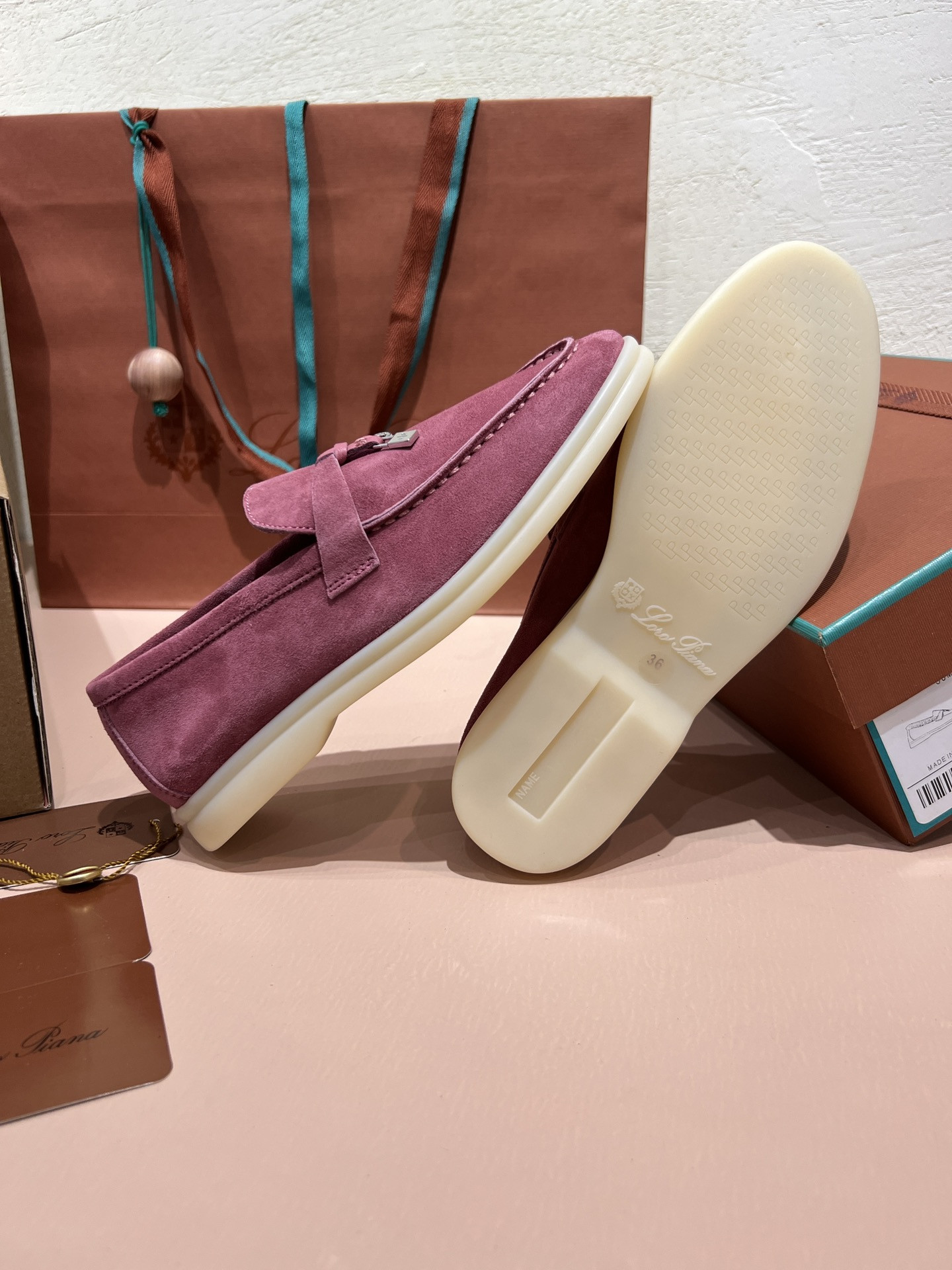 ua L**o p*ana summer charms walk loafers