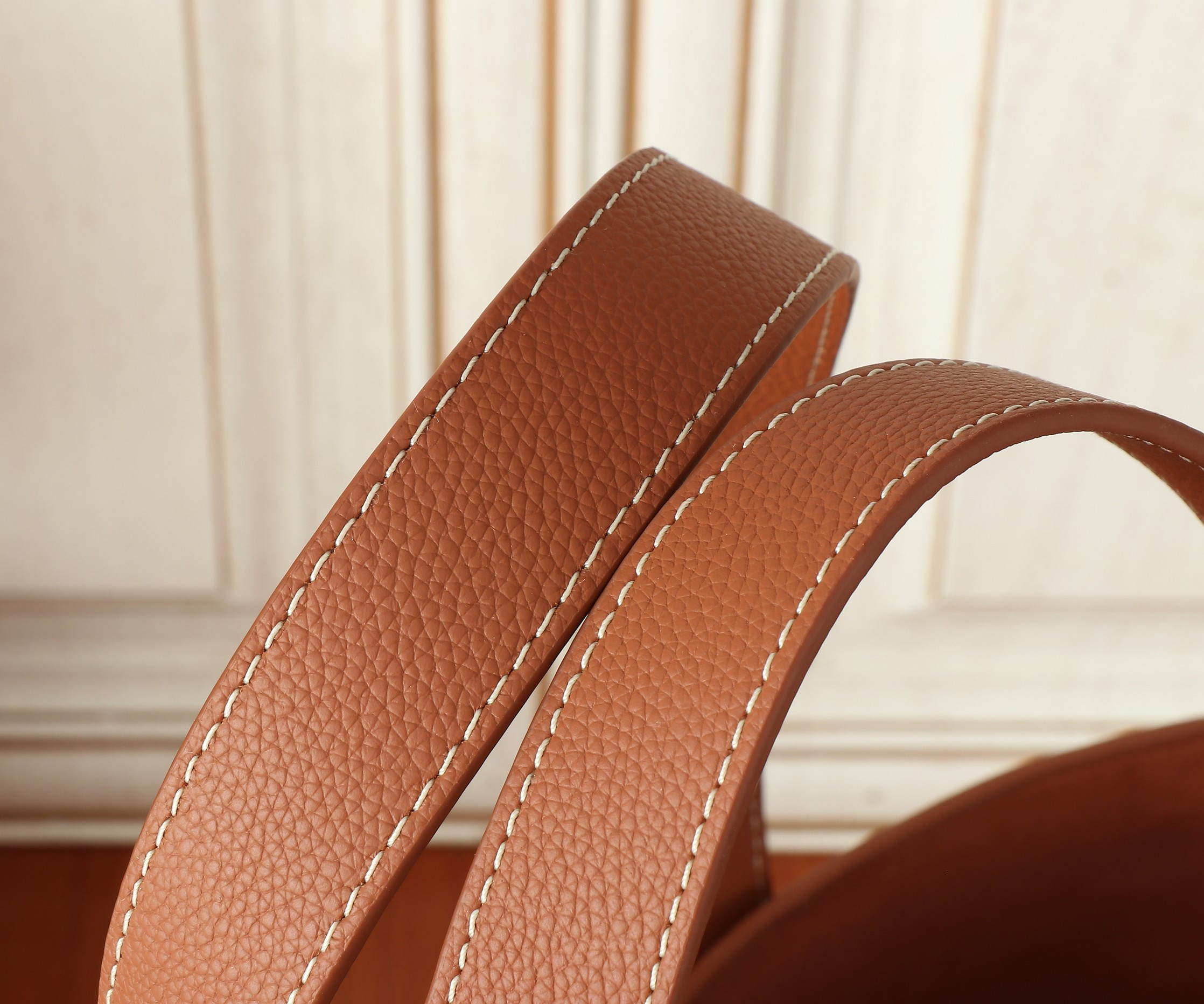 LV Low Key Cabas MM M25342 47x30x14cm