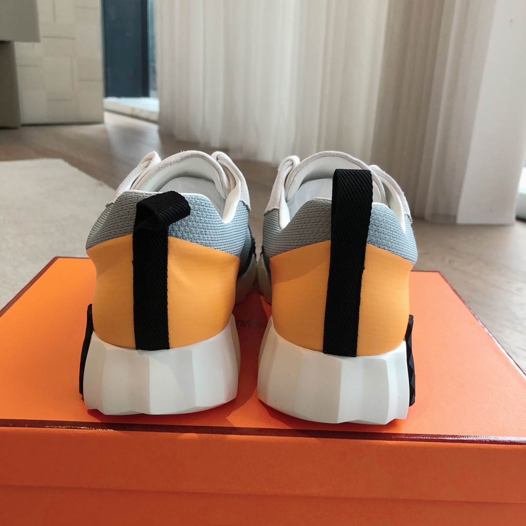 UA Hermès Bouncing Sneaker