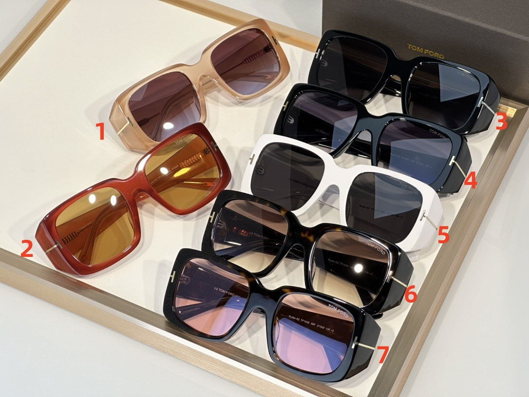 Tom Ford Glasses TF1035 51-20-135