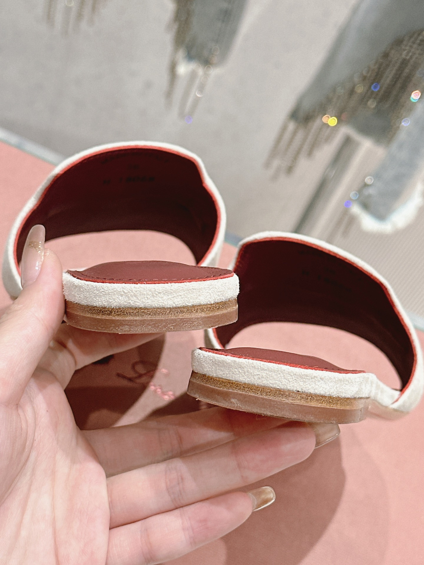 ua L**o p*ana summer charms sandal