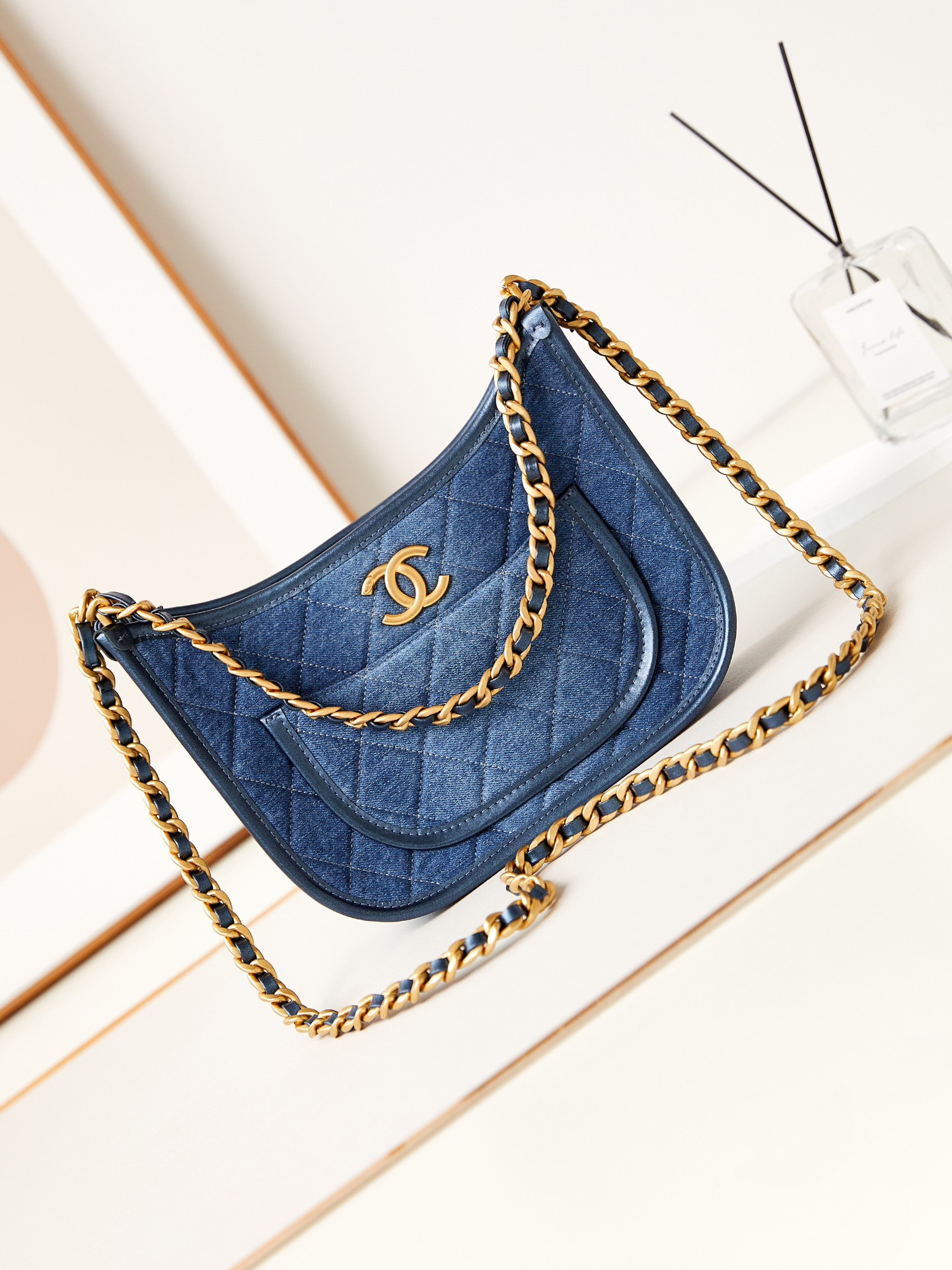 Ch*el 24s denim retro hobo bag 20x24x6cm