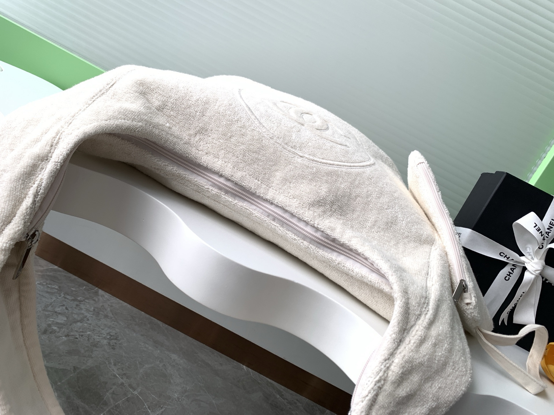 Ch*el coco beach beachwear set 38x58x20cm