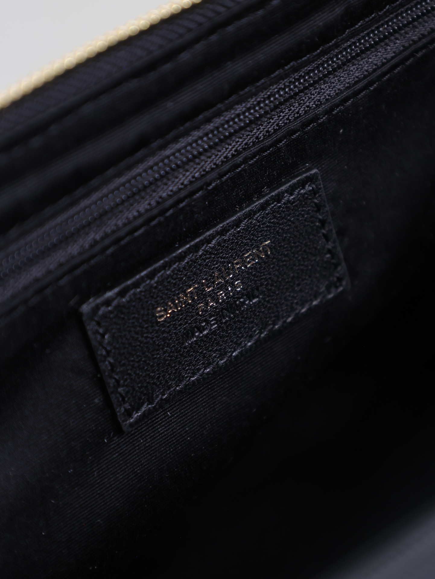 Y*L gaby vanity case in grained leather 21x13x13cm